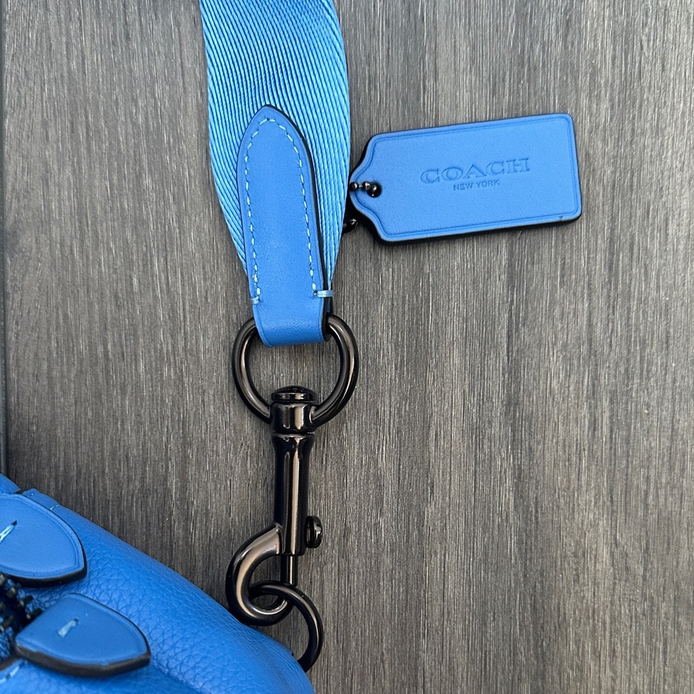 Coach Electric Blue Pebble Leather Gotham Pack Shoulder Belt Bag - Picture 4 of 10
